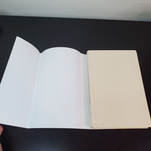 If the Legends Fade by Tom Hendrix 2016 Hardcover With Dust Jacket - Picture 6 of 13